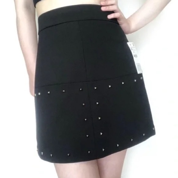 ZARA Black Mini Mod Boxy Studded Skirt Size M - Picture 2 of 13
